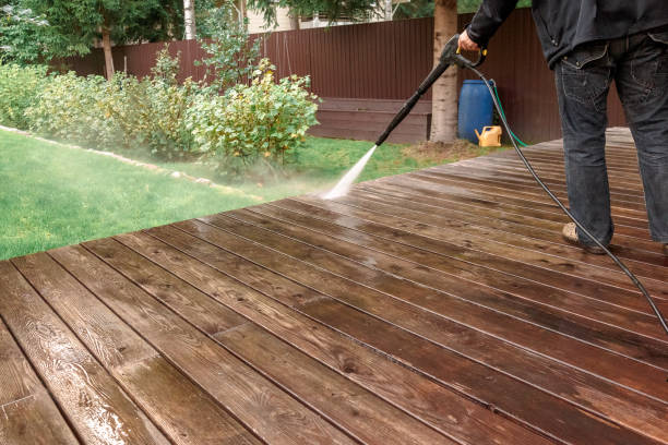 Best Pool Deck Cleaning  in Freeport, PA
